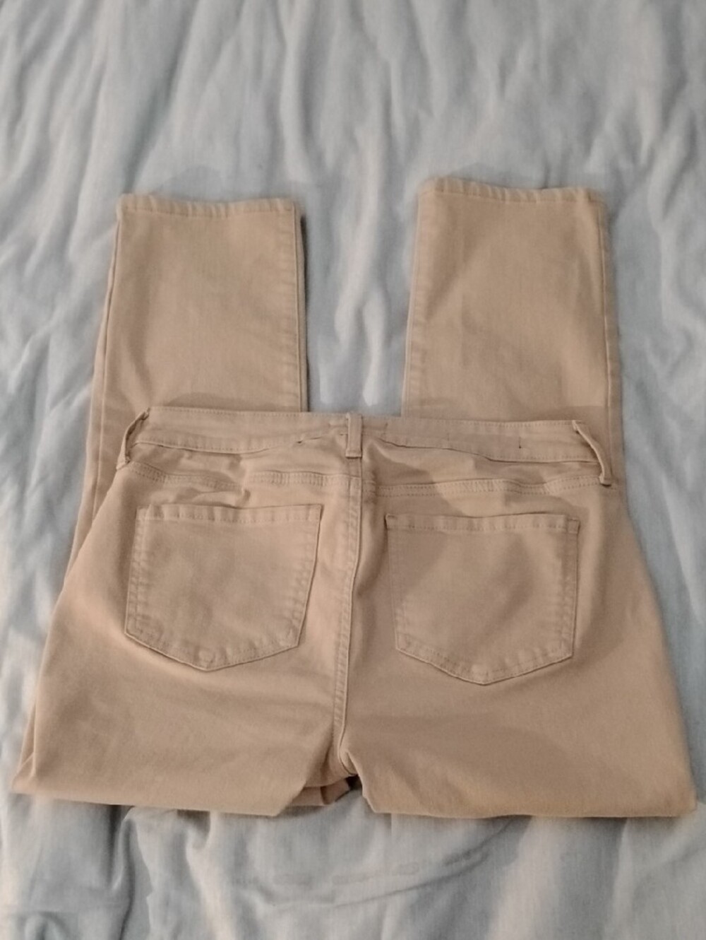 NYDJ Straight-Leg Capri Jeans in Light Beige - Picture 5 of 5